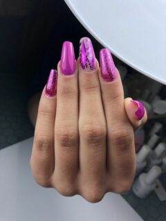 LoveNess Gelpolish SEM05 GRL PWR nails