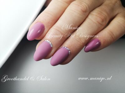SO GUILTY Base+ SO 008 Rania Matte & Top Go